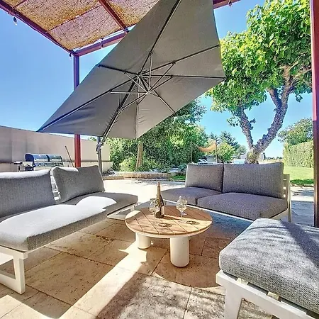 Mas T6 Contemporain Avec Piscine Chauffee Вилла *