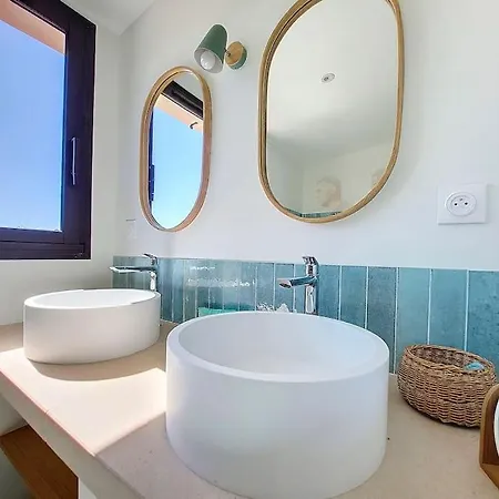 Вилла Mas T6 Contemporain Avec Piscine Chauffee *