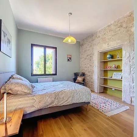 Mas T6 Contemporain Avec Piscine Chauffee * Ним